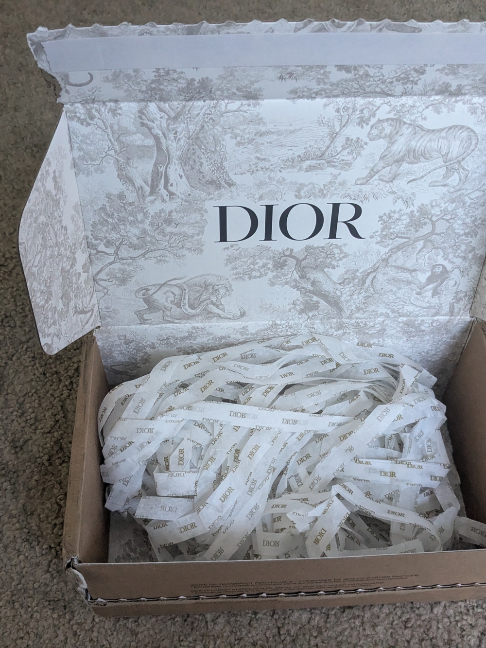 Dior Gift Box - Picture 4 of 5